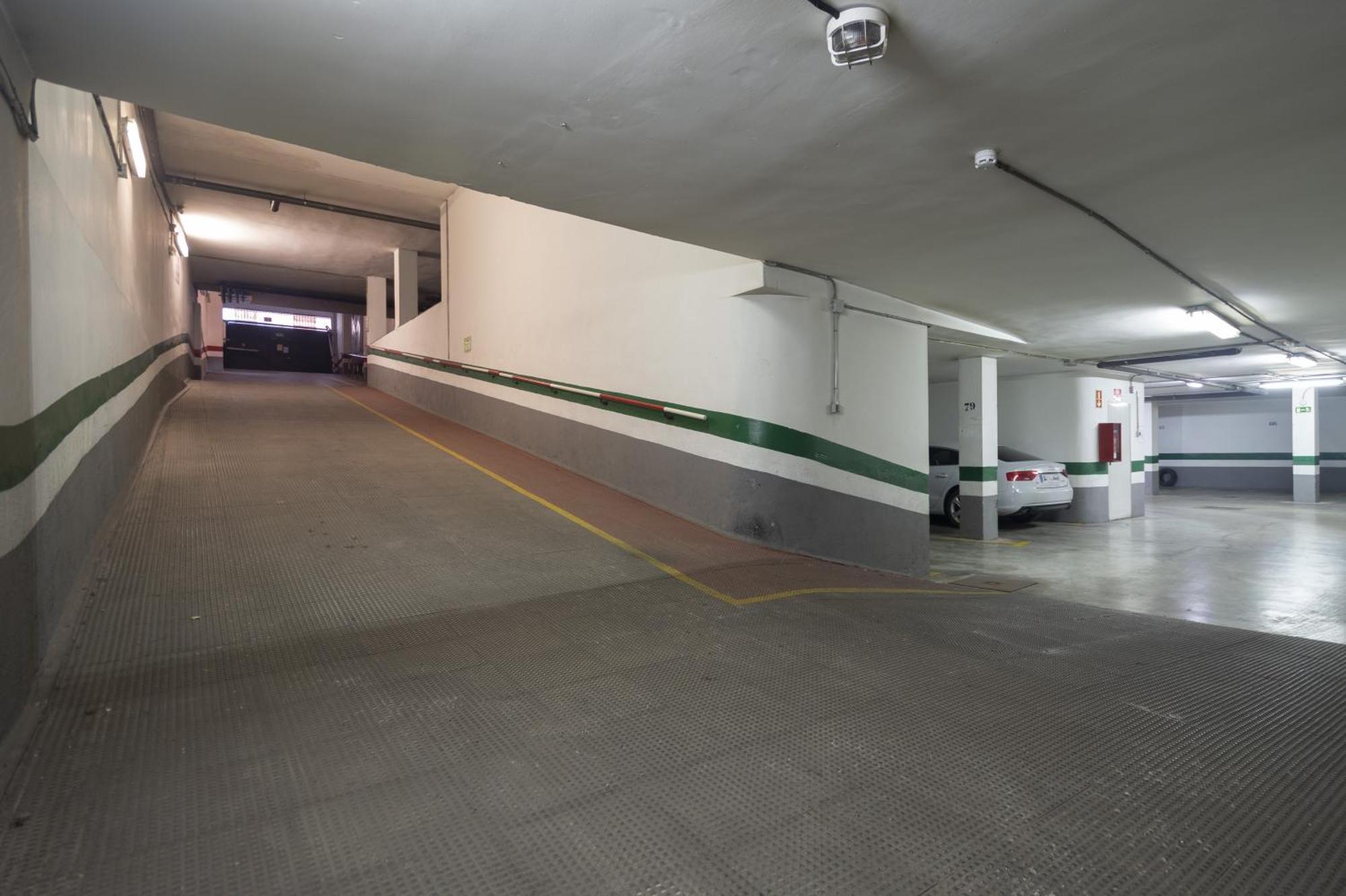 Apartamento Adultos Centro N V 1 Free Parking กรานาดา ภายนอก รูปภาพ